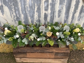 Candlelit Christmas Centrepiece